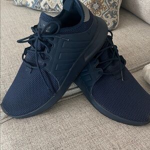 adidas Men's navy blue Breathable Mesh Sneakers